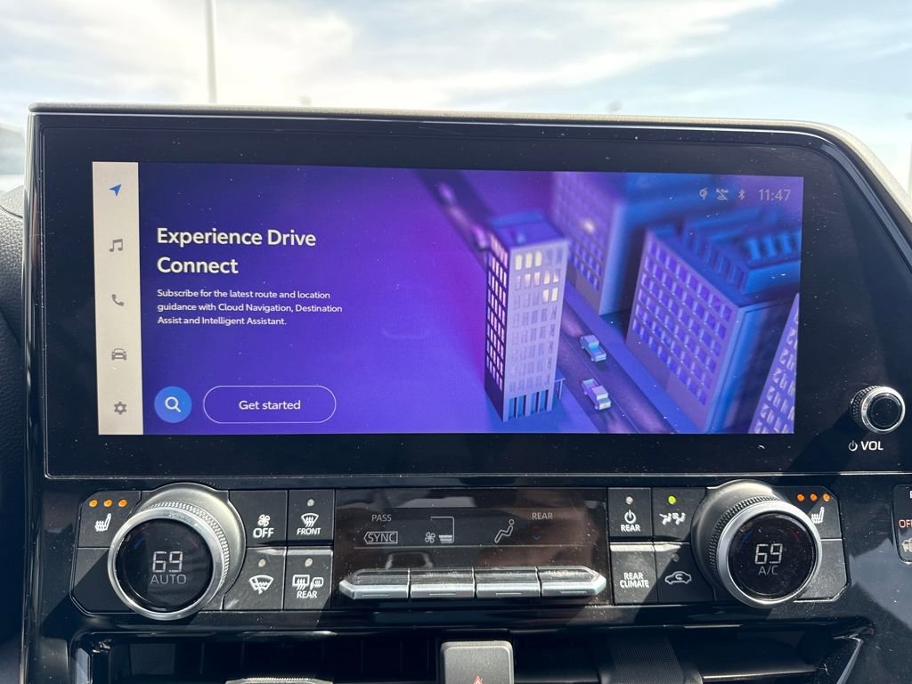 Used 2023 Toyota Highlander XLE FWD image 22