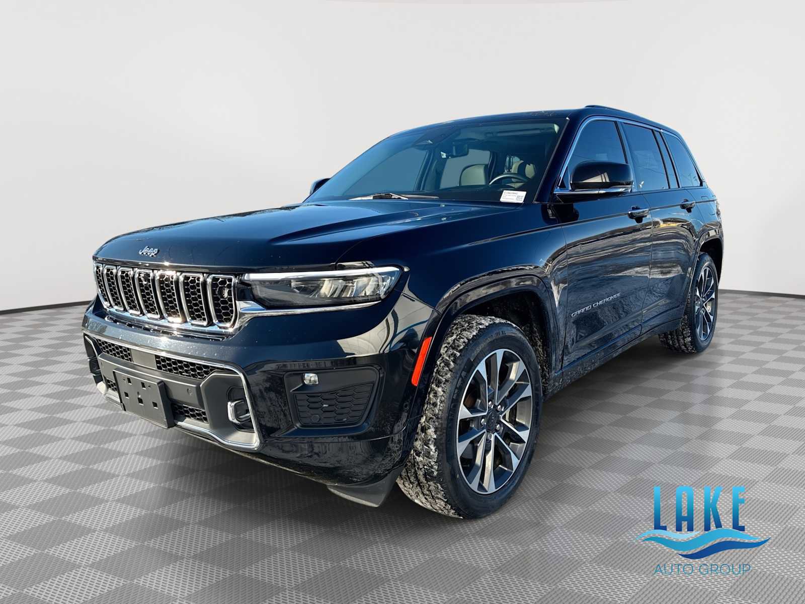 Used 2023 Jeep Grand Cherokee Overland w/ Advanced Protech Group III