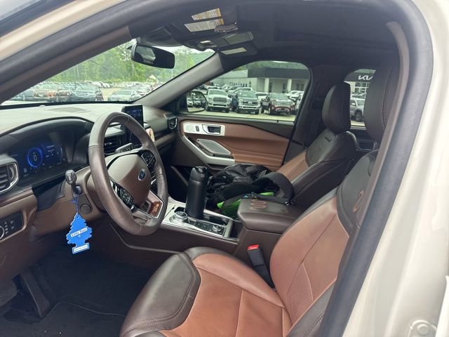 Used 2023 Ford Explorer King Ranch w/ Technology Package AWD/4WD image 24