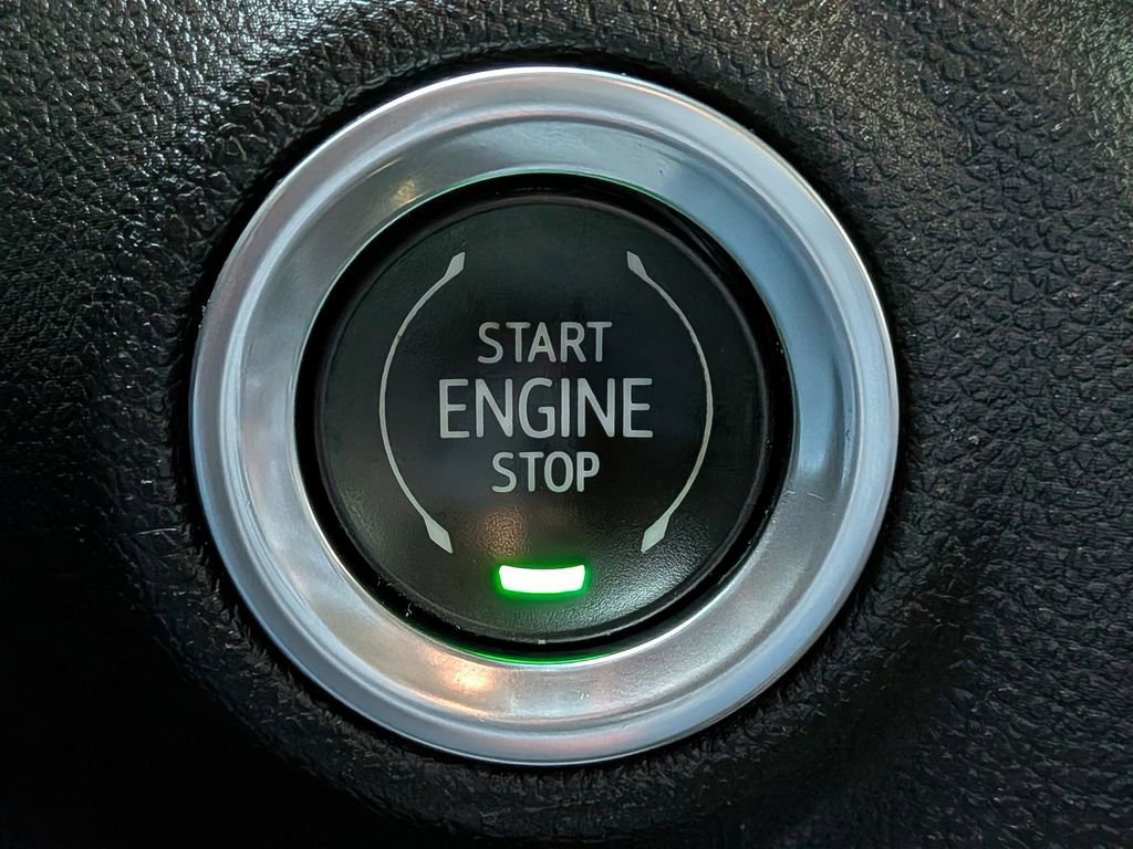 Used 2021 GMC Sierra 2500 Denali w/ Denali Ultimate Package image 28