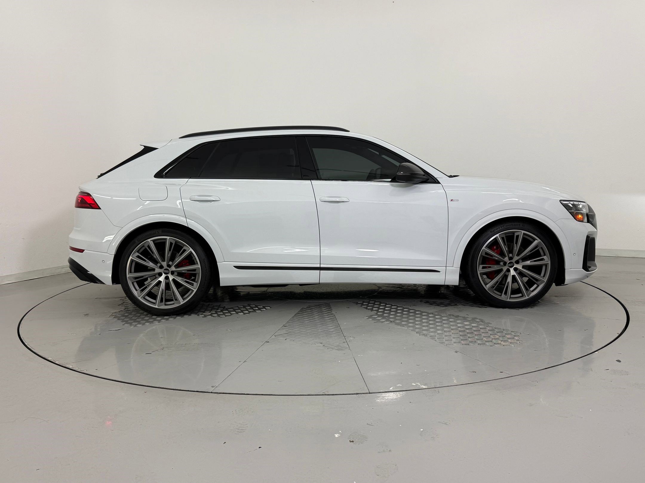 New 2026 Audi Q8 Prestige image 8