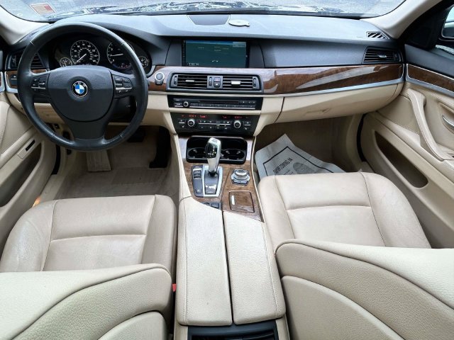Used 2013 BMW 528i xDrive Sedan AWD/4WD image 5