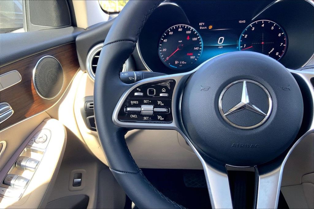 Used 2023 Mercedes-Benz GLC 300 4MATIC Coupe image 18