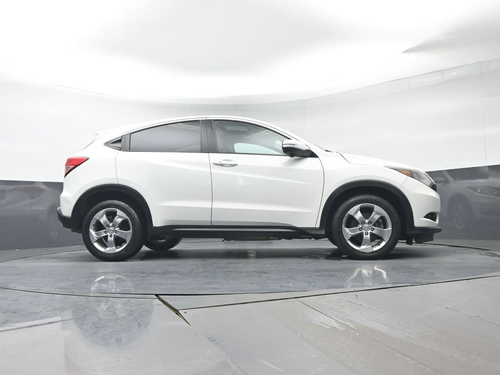 Used 2017 Honda HR-V EX image 28