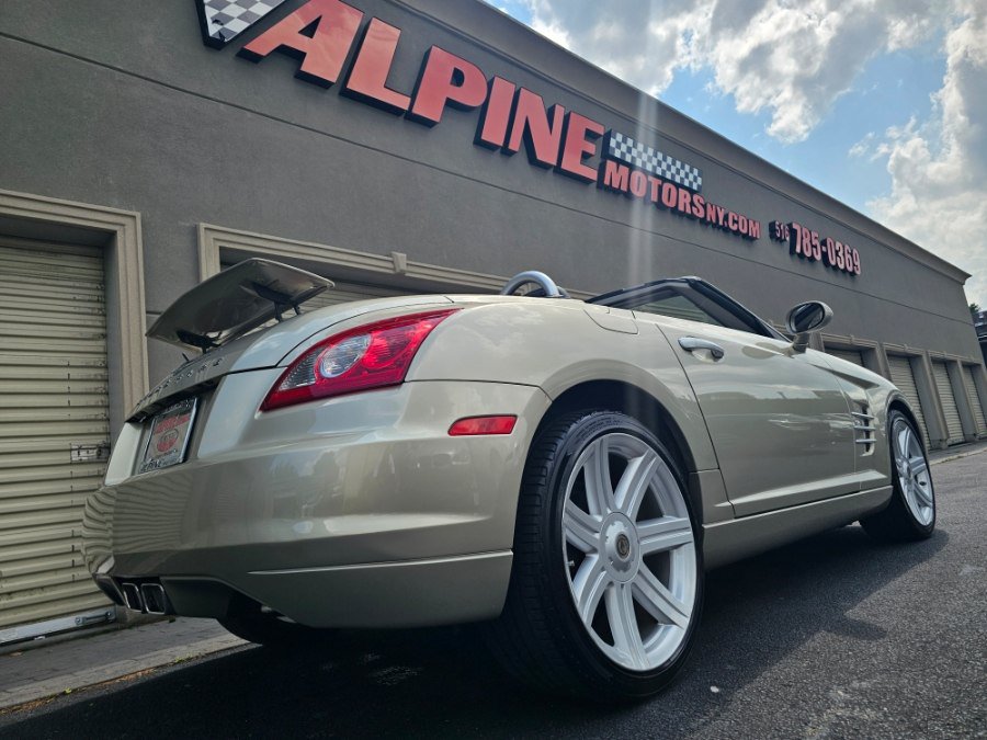 Used 2008 Chrysler Crossfire Limited RWD image 4