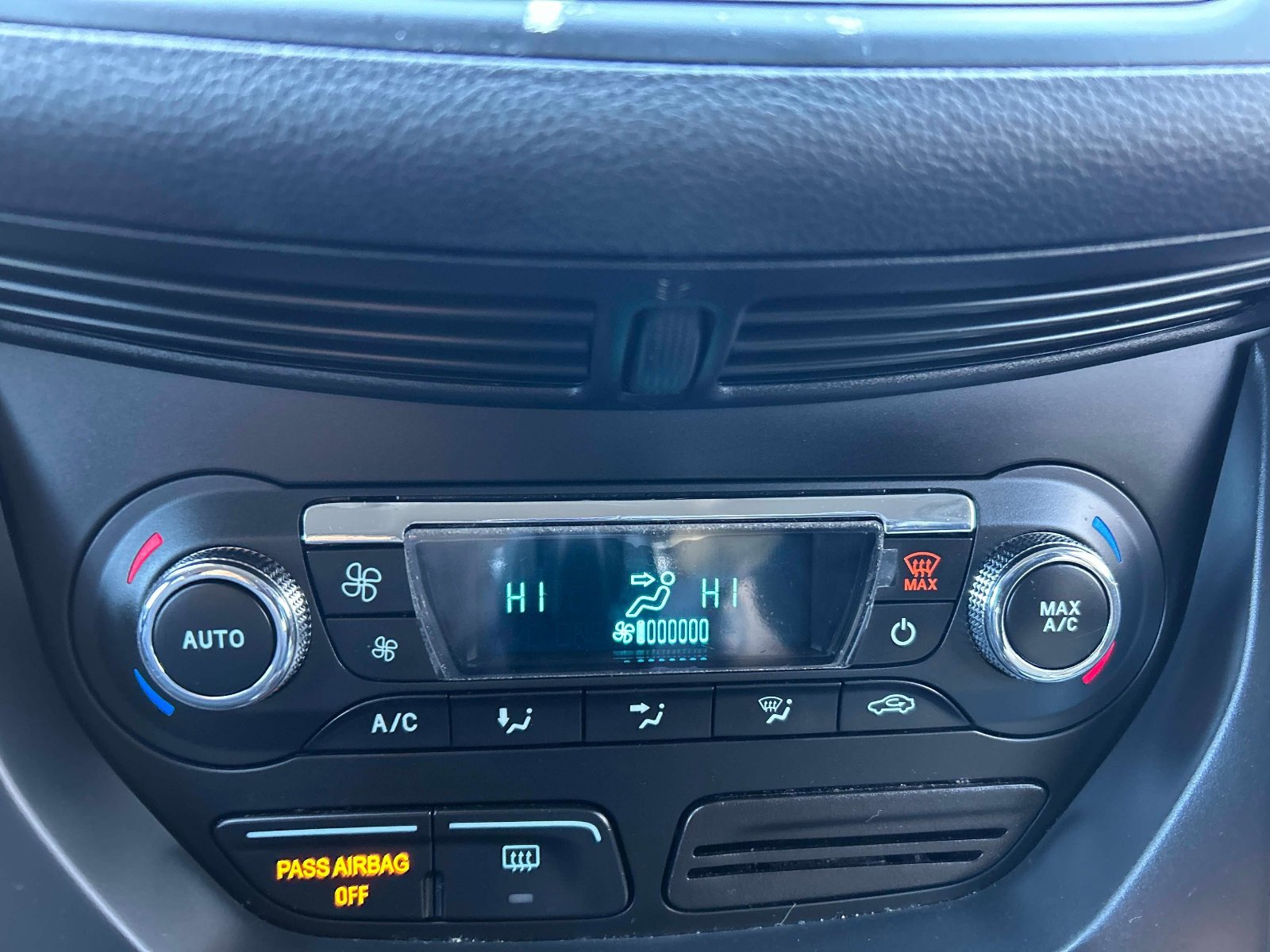 Used 2016 Ford Escape SE w/ Equipment Group 201A image 28