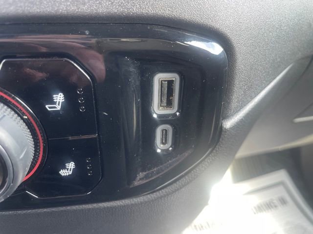 Used 2025 Chevrolet Silverado 1500 LT image 24