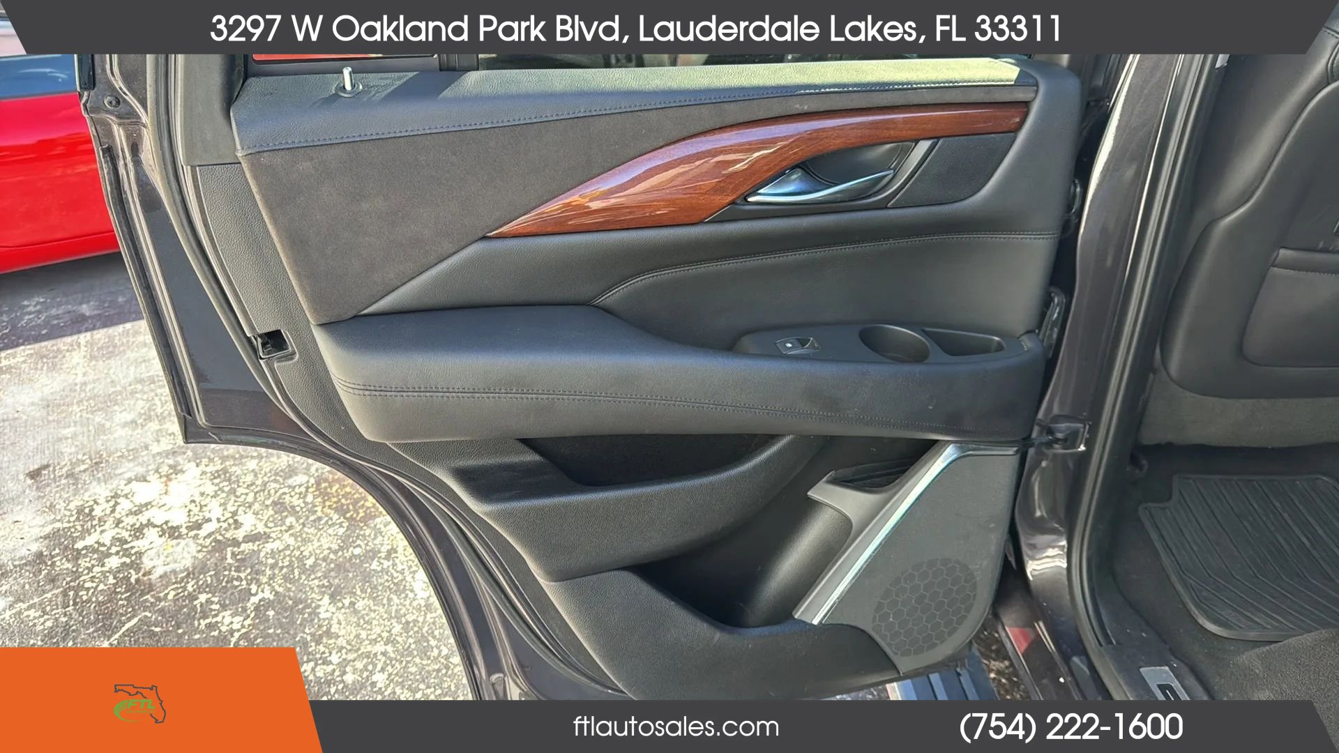 Used 2015 Cadillac Escalade Premium RWD image 26