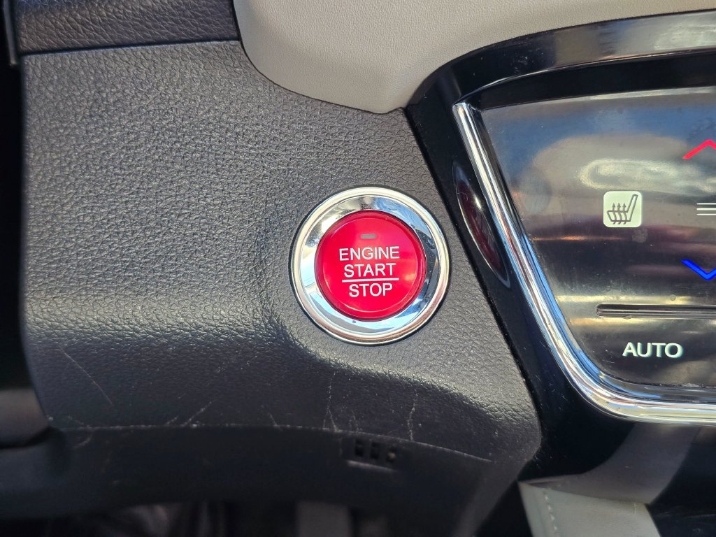 Used 2018 Honda HR-V EX image 29