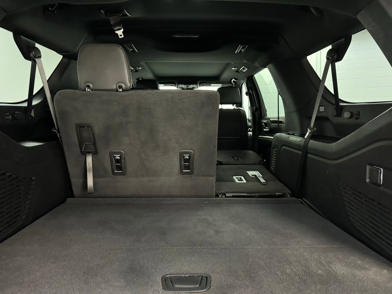 Used 2023 Chevrolet Suburban RST image 34