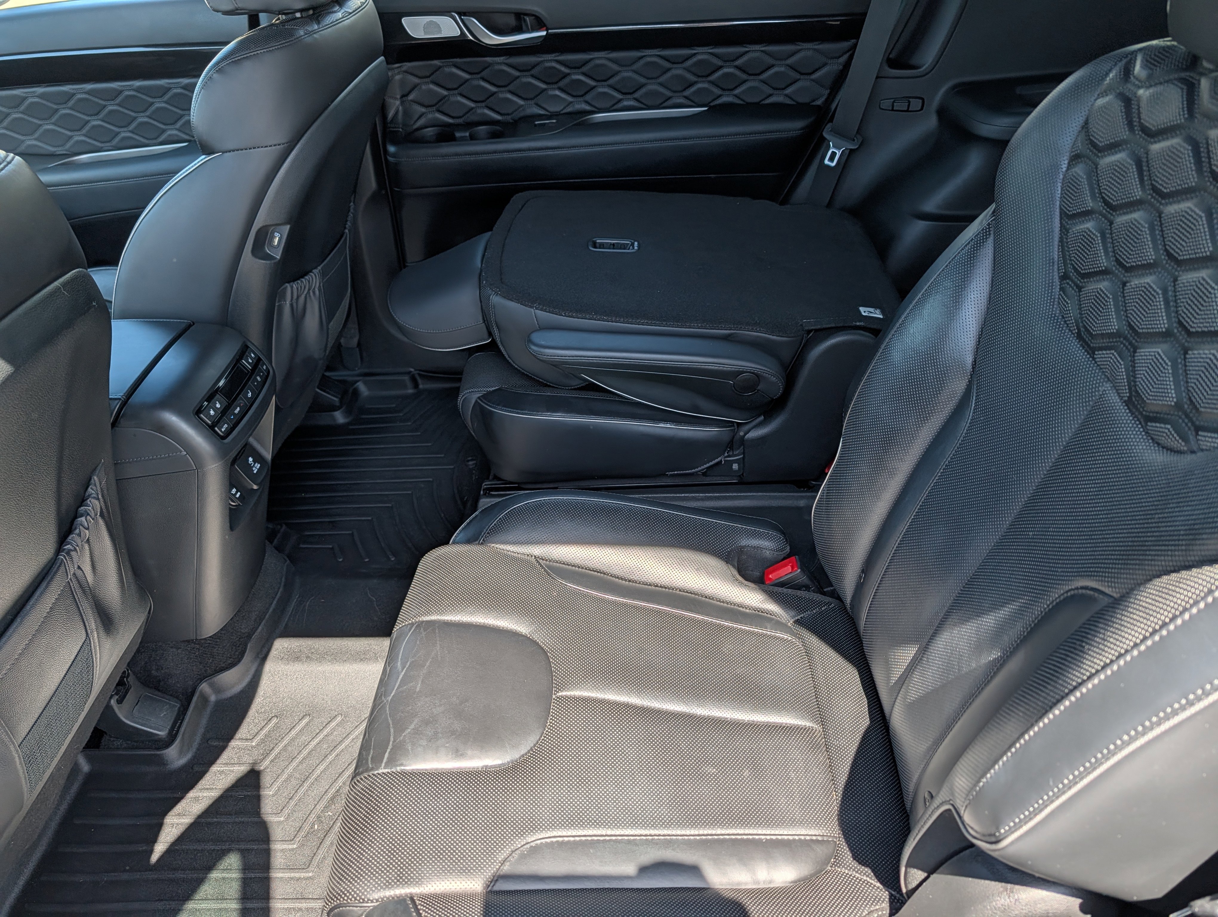 Used 2020 Hyundai Palisade Limited AWD/4WD image 25