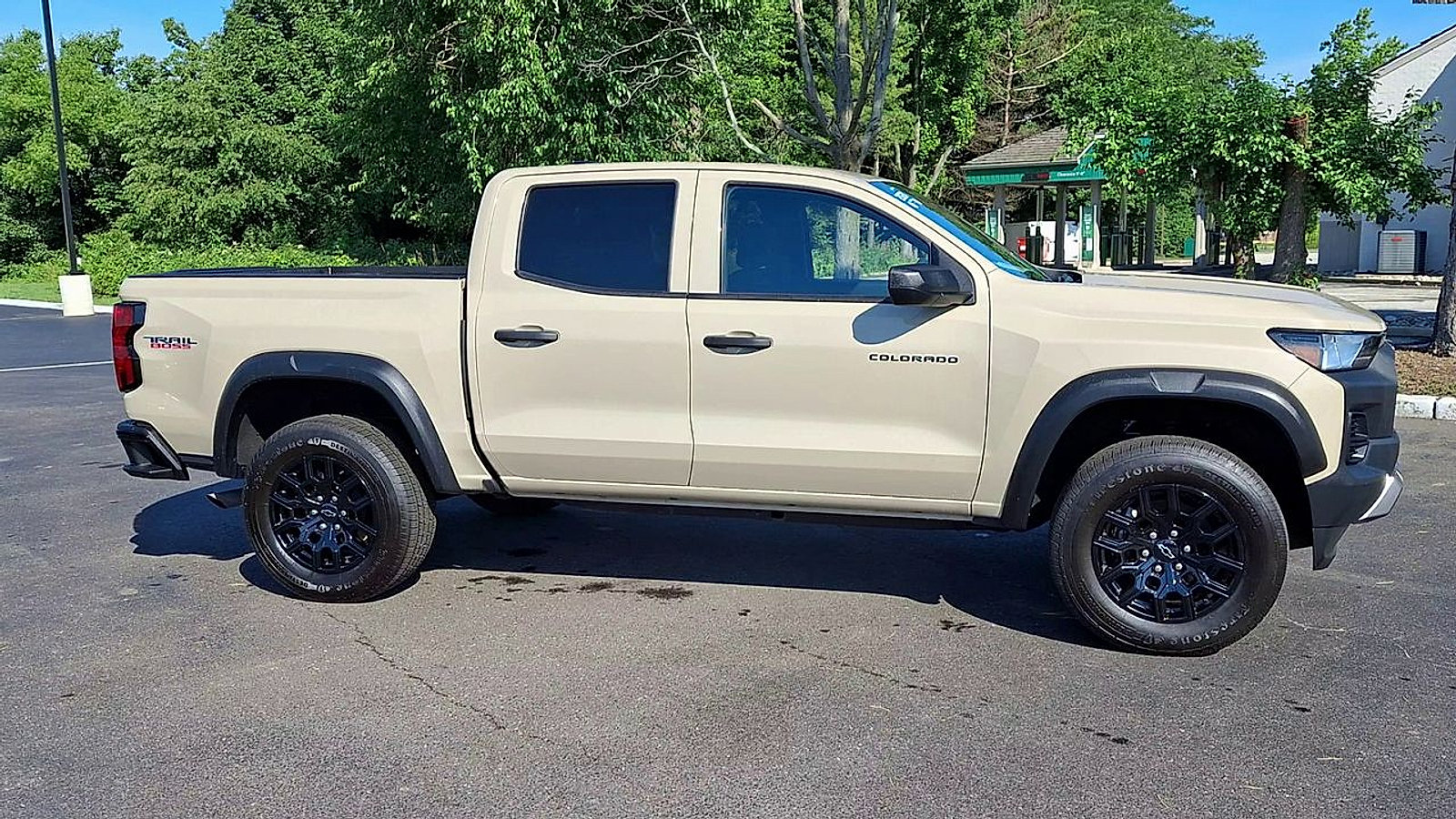 Certified 2024 Chevrolet Colorado Trail Boss w/ Advanced Trailering Package AWD/4WD image 4