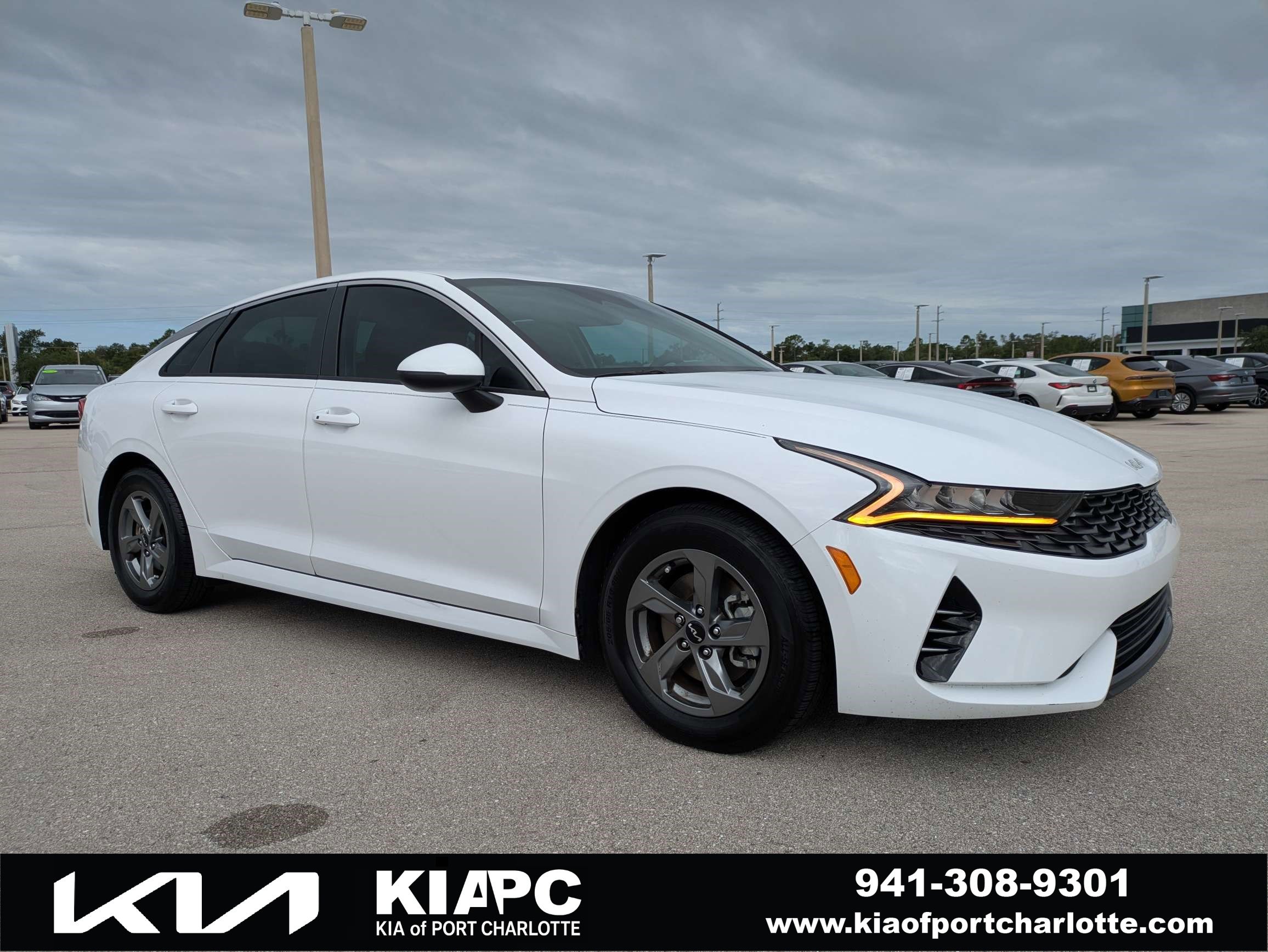 Certified 2022 Kia K5 LXS FWD image 1