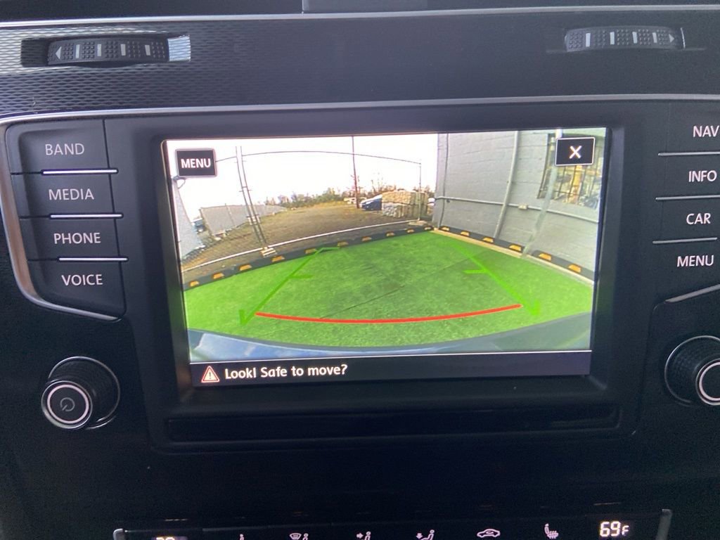 Used 2017 Volkswagen GTI Autobahn image 24