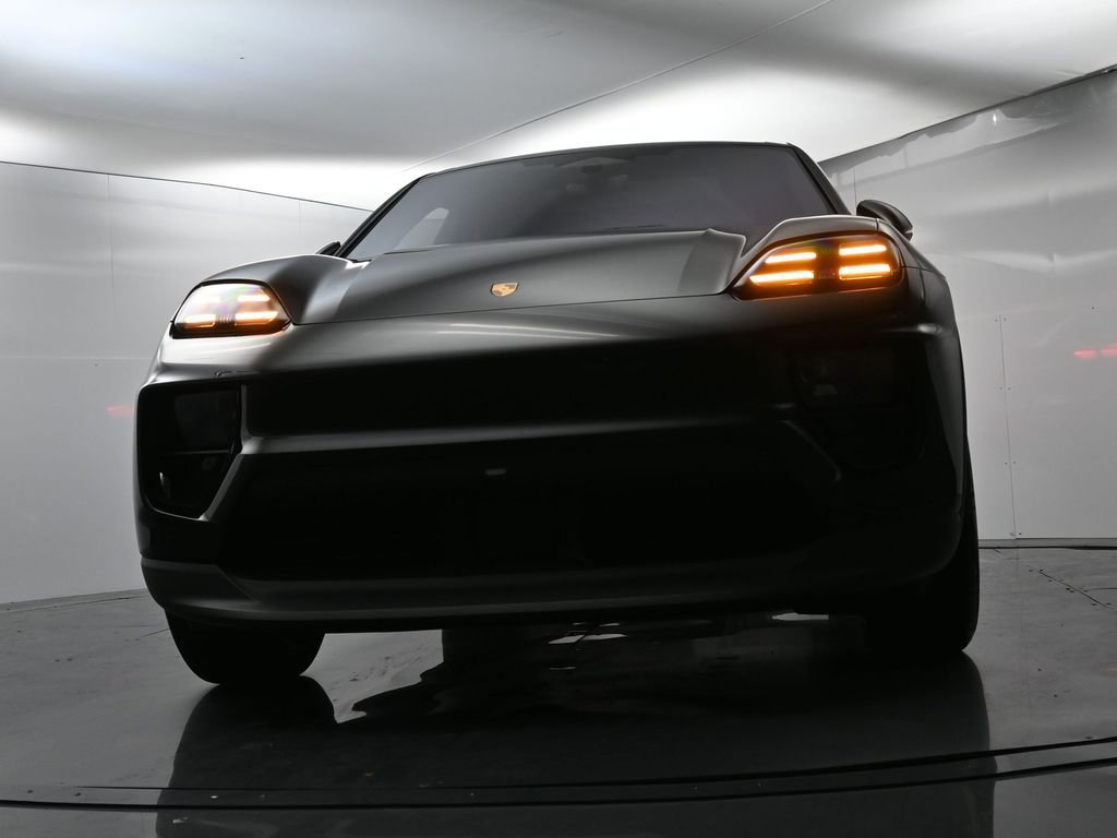 Certified 2024 Porsche Macan 4 Electric image 53