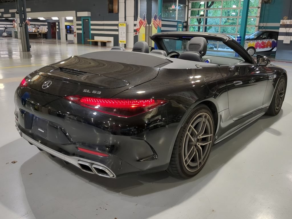 Used 2023 Mercedes-Benz SL 63 AMG 4MATIC image 9