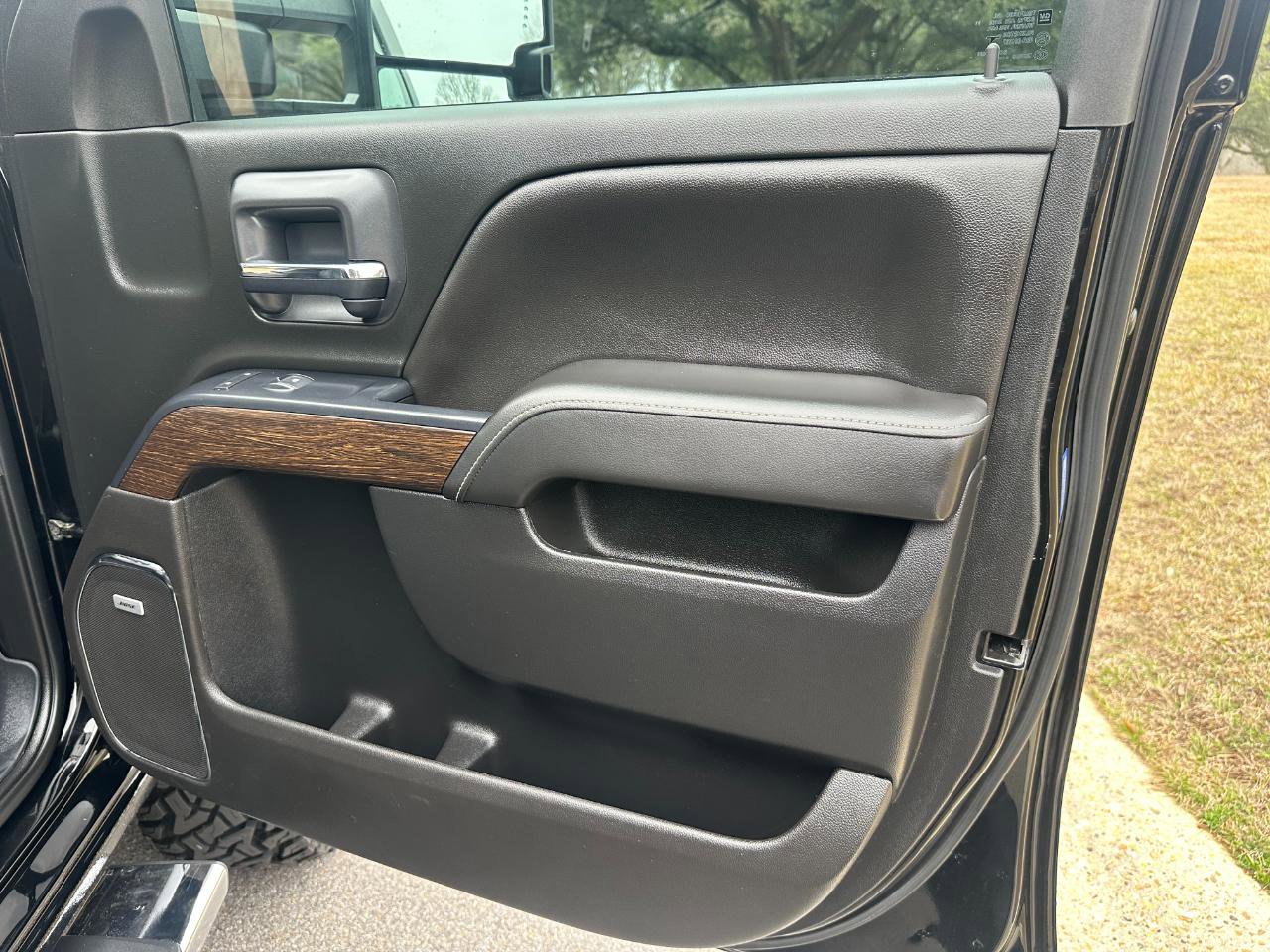 Used 2019 GMC Sierra 3500 Denali w/ Duramax Plus Package image 26