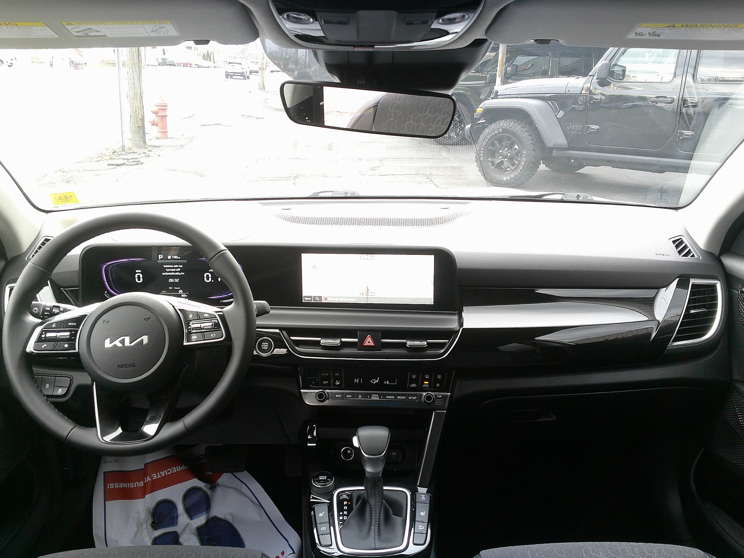 Used 2025 Kia Seltos S AWD/4WD image 19