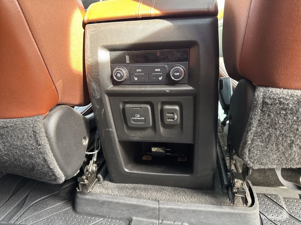 Used 2020 Chevrolet Traverse High Country w/ LPO, Floor Liner Package AWD/4WD image 13
