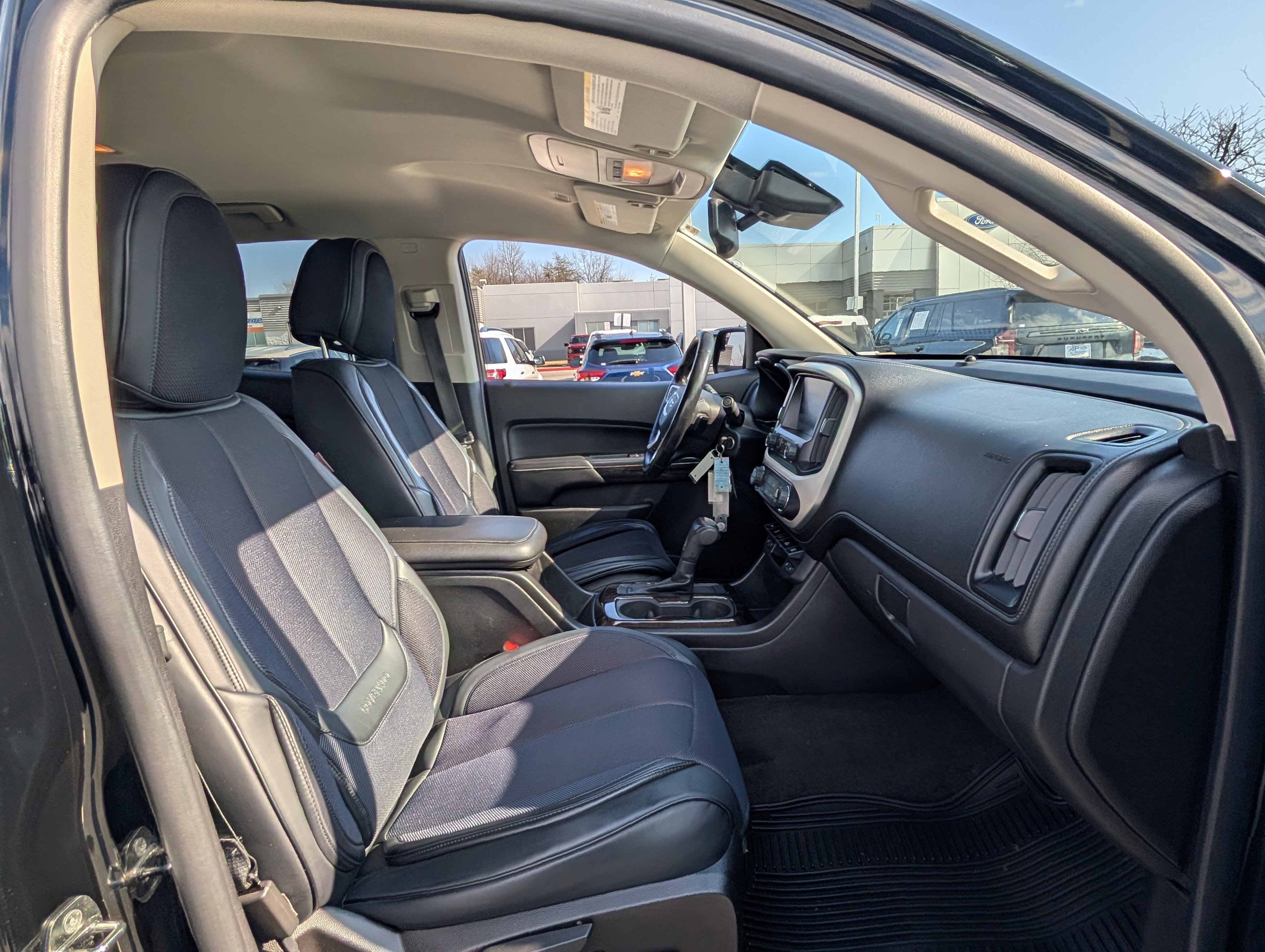 Used 2016 GMC Canyon SLT w/ Driver Alert Package image 10