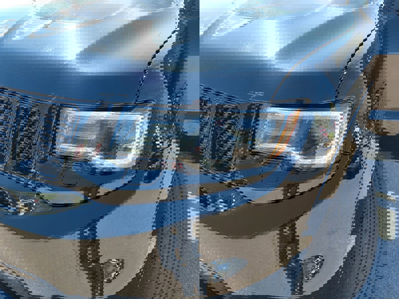 Used 2020 Jeep Grand Cherokee SRT image 33