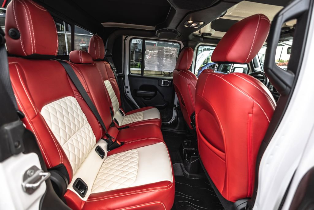 Used 2021 Jeep Gladiator Willys image 31