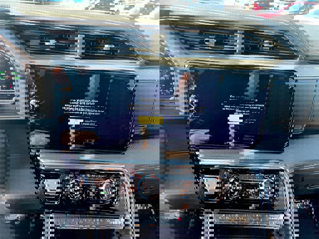 New 2025 GMC Sierra 1500 Denali w/ Technology Package image 13