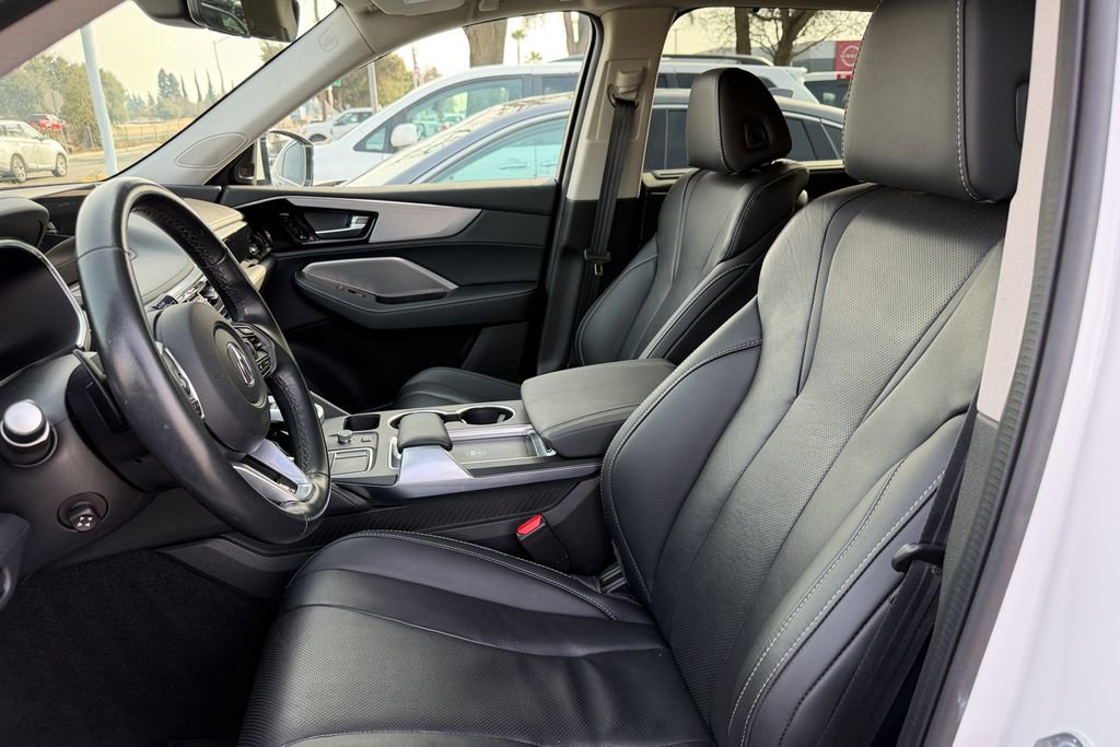 Used 2023 Acura MDX FWD w/ Technology Package image 12