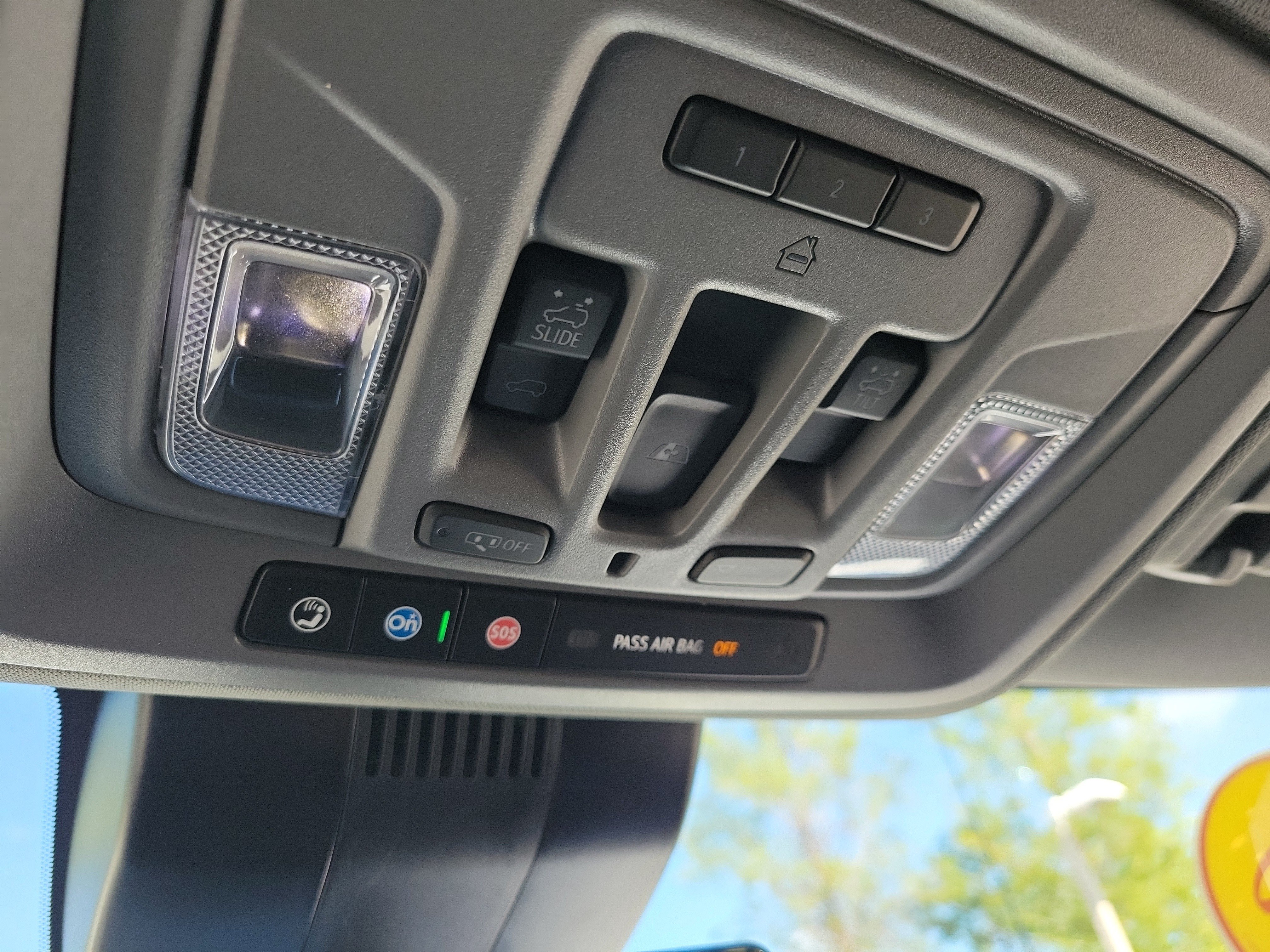 Certified 2025 GMC Sierra 1500 Denali w/ Denali Reserve Package AWD/4WD image 19