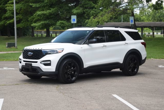 Used 2022 Ford Explorer ST-Line w/ Class IV Trailer Tow Package AWD/4WD image 24