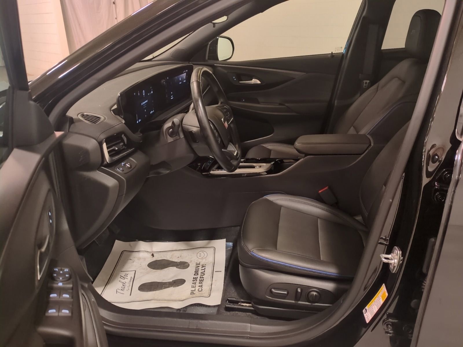 Used 2024 Buick Envista Sport Touring w/ Convenience I Package image 17