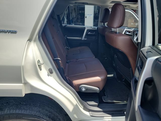 Used 2023 Toyota 4Runner SR5 AWD/4WD image 33