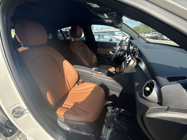 Used 2021 Mercedes-Benz GLC 300 4MATIC Coupe image 23
