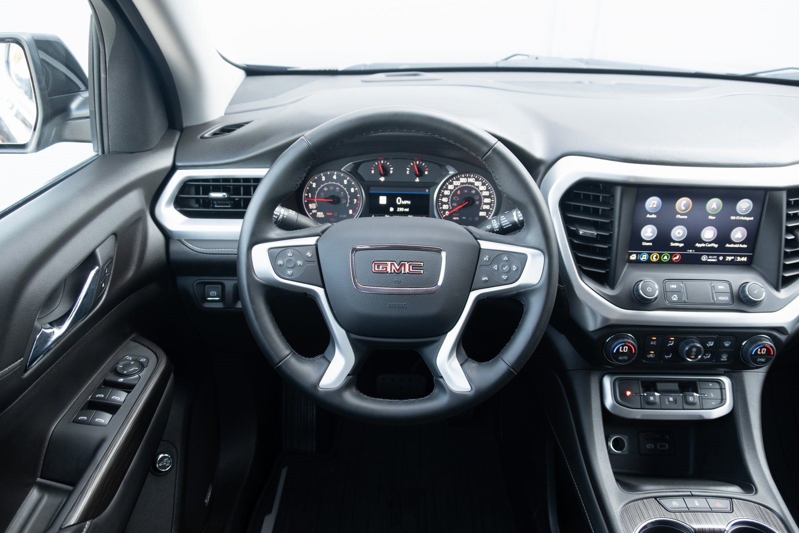 Used 2023 GMC Acadia SLT image 2