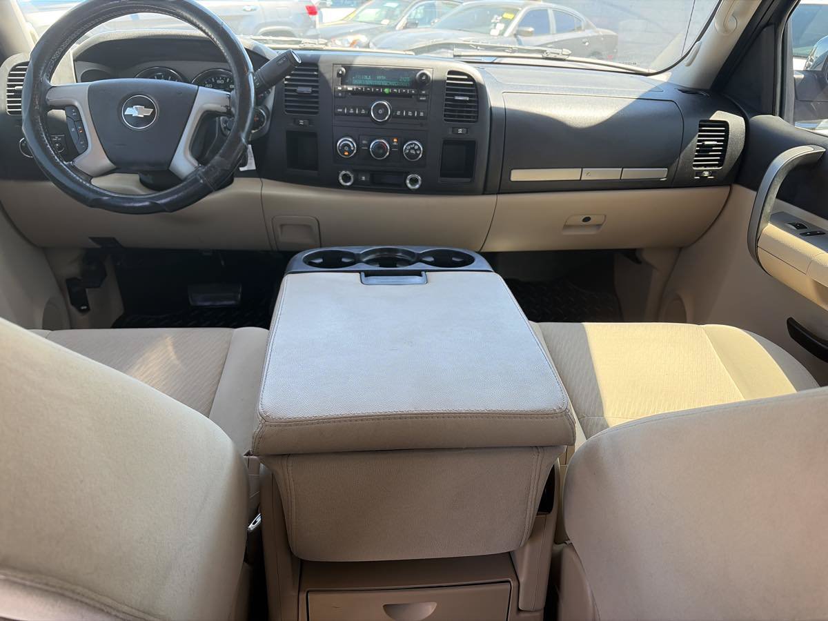 Used 2009 Chevrolet Silverado 1500 LT w/ Regional Value Package RWD image 20