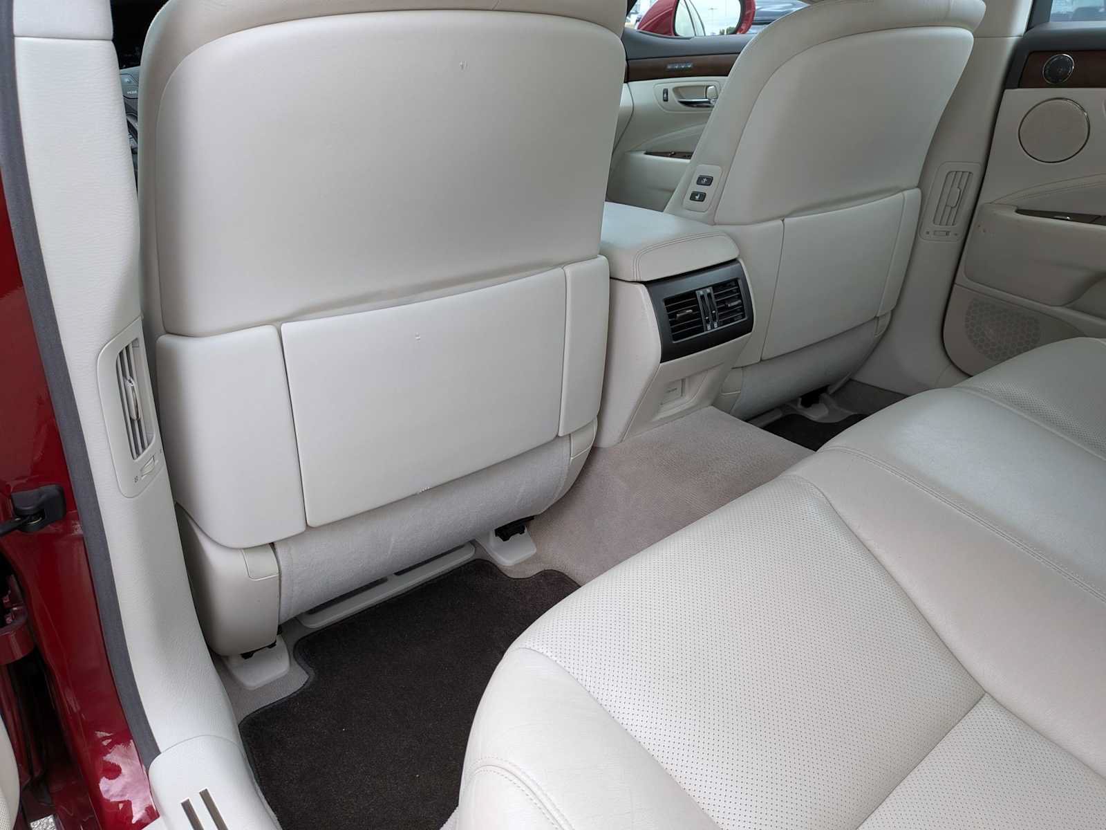 Used 2012 Lexus LS 460 AWD w/ Luxury Value Edition image 16