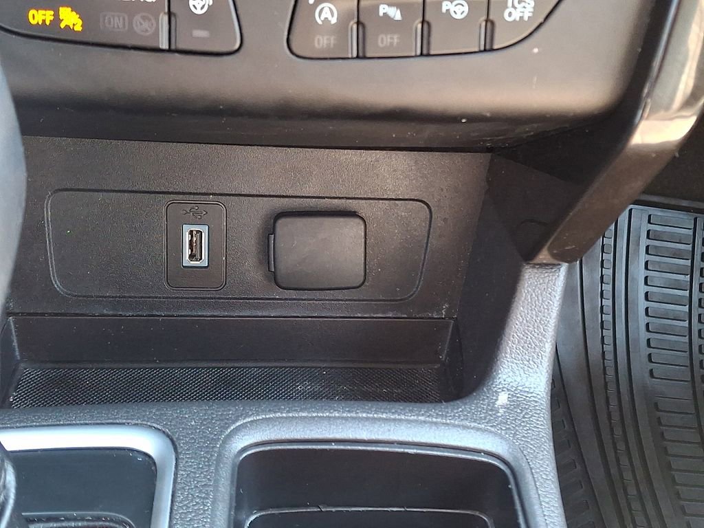 Used 2019 Ford Escape Titanium image 24