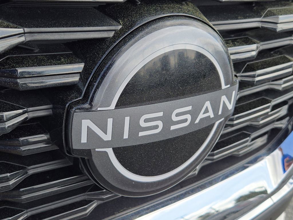 Used 2023 Nissan Rogue Platinum w/ Platinum Premium Package image 4