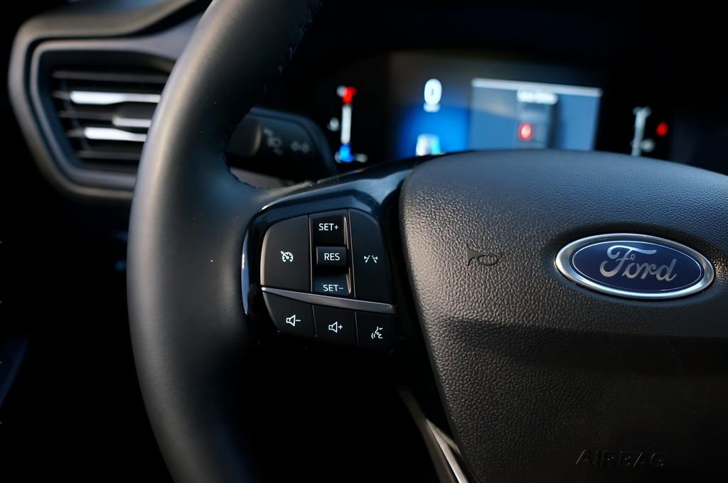Used 2023 Ford Escape Active image 20
