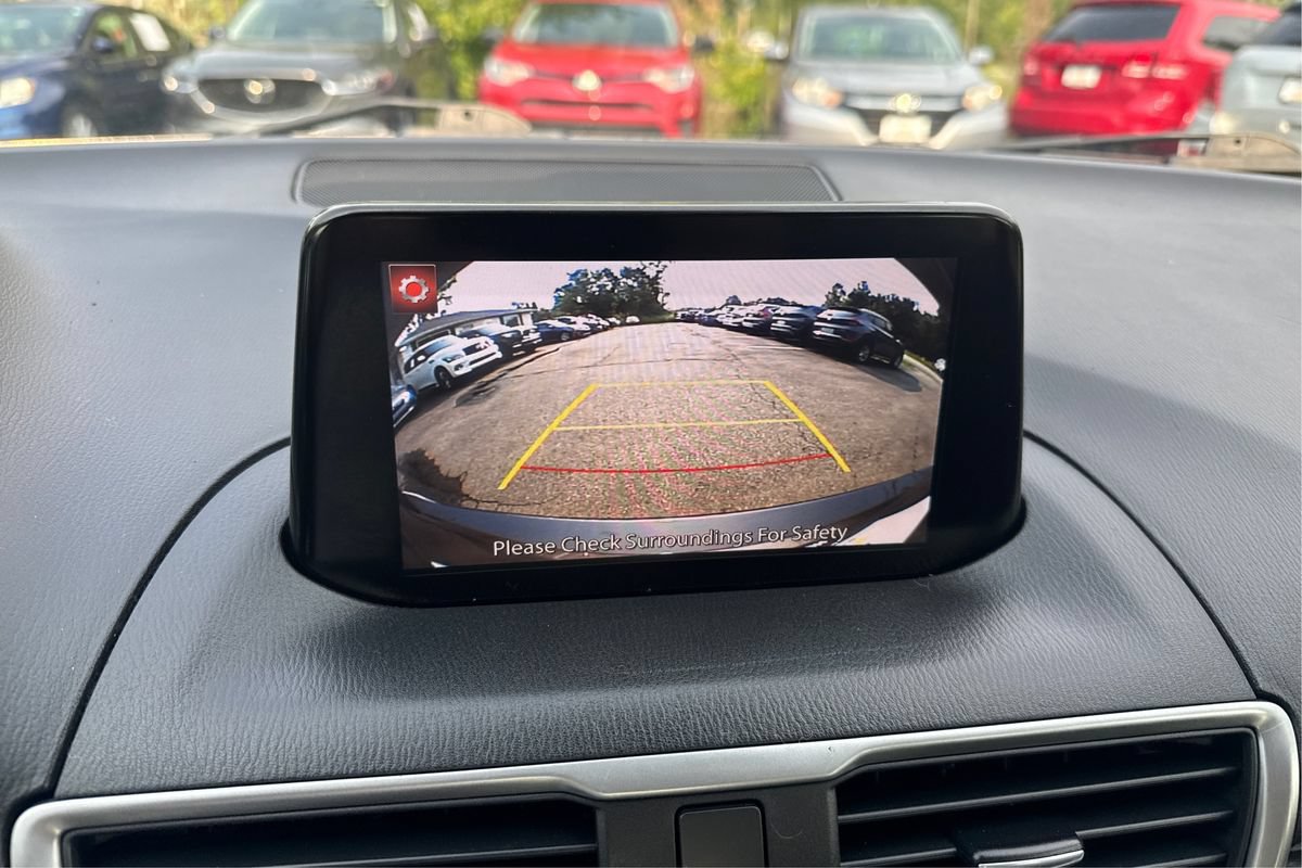 Used 2018 MAZDA MAZDA3 Sport FWD image 25