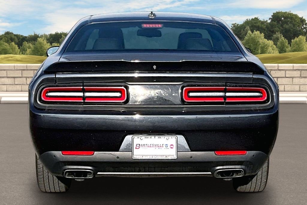 Used 2017 Dodge Challenger GT w/ Driver Convenience Group image 4