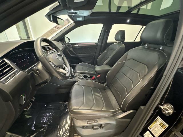 Used 2022 Volkswagen Tiguan SEL R-Line AWD/4WD image 14