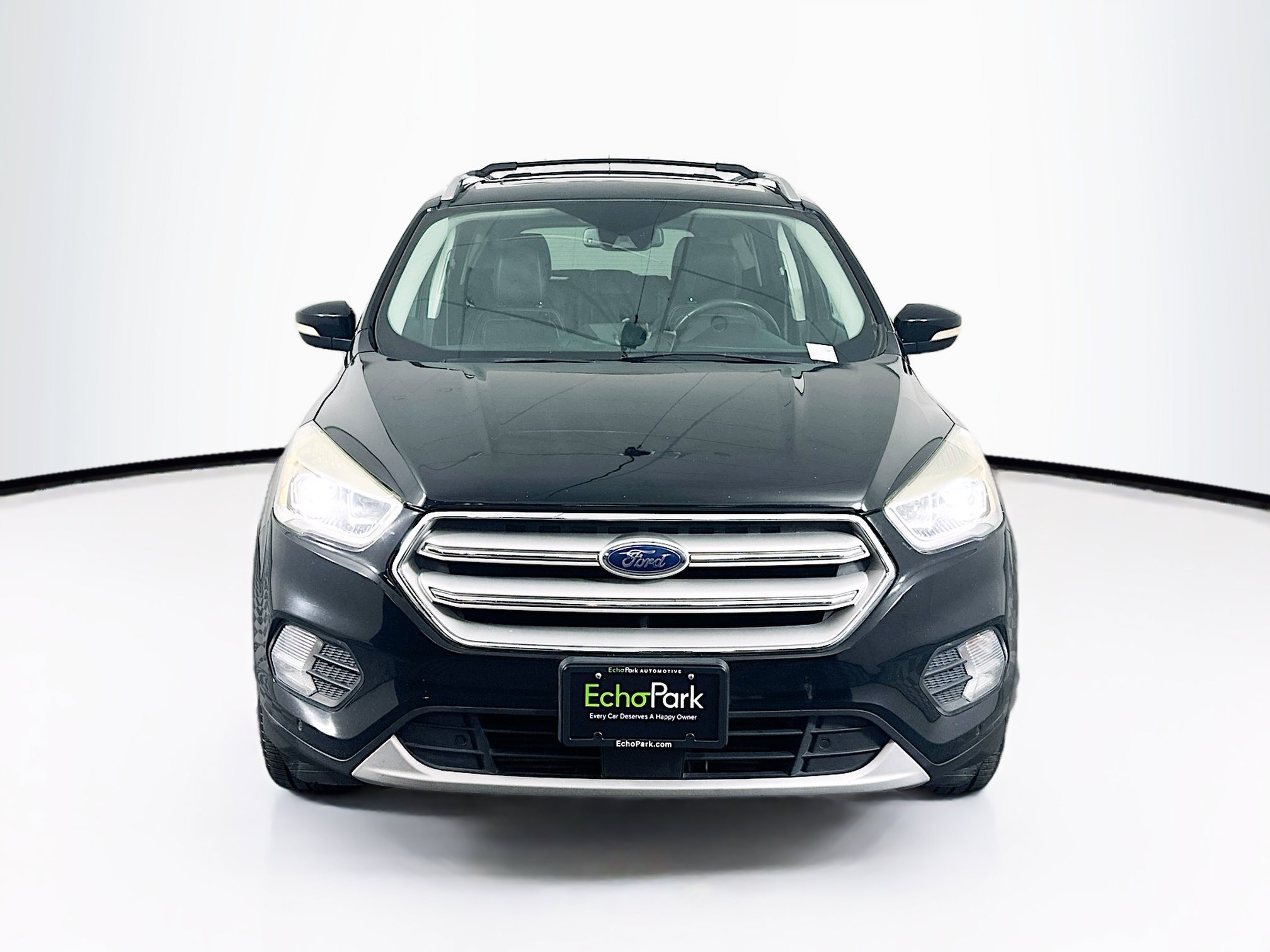 Used 2018 Ford Escape Titanium w/ Ford Safe & Smart Package AWD/4WD image 2