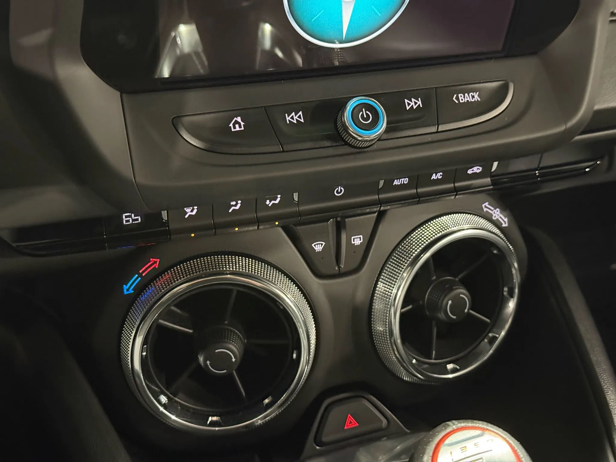 Used 2018 Chevrolet Camaro SS image 34