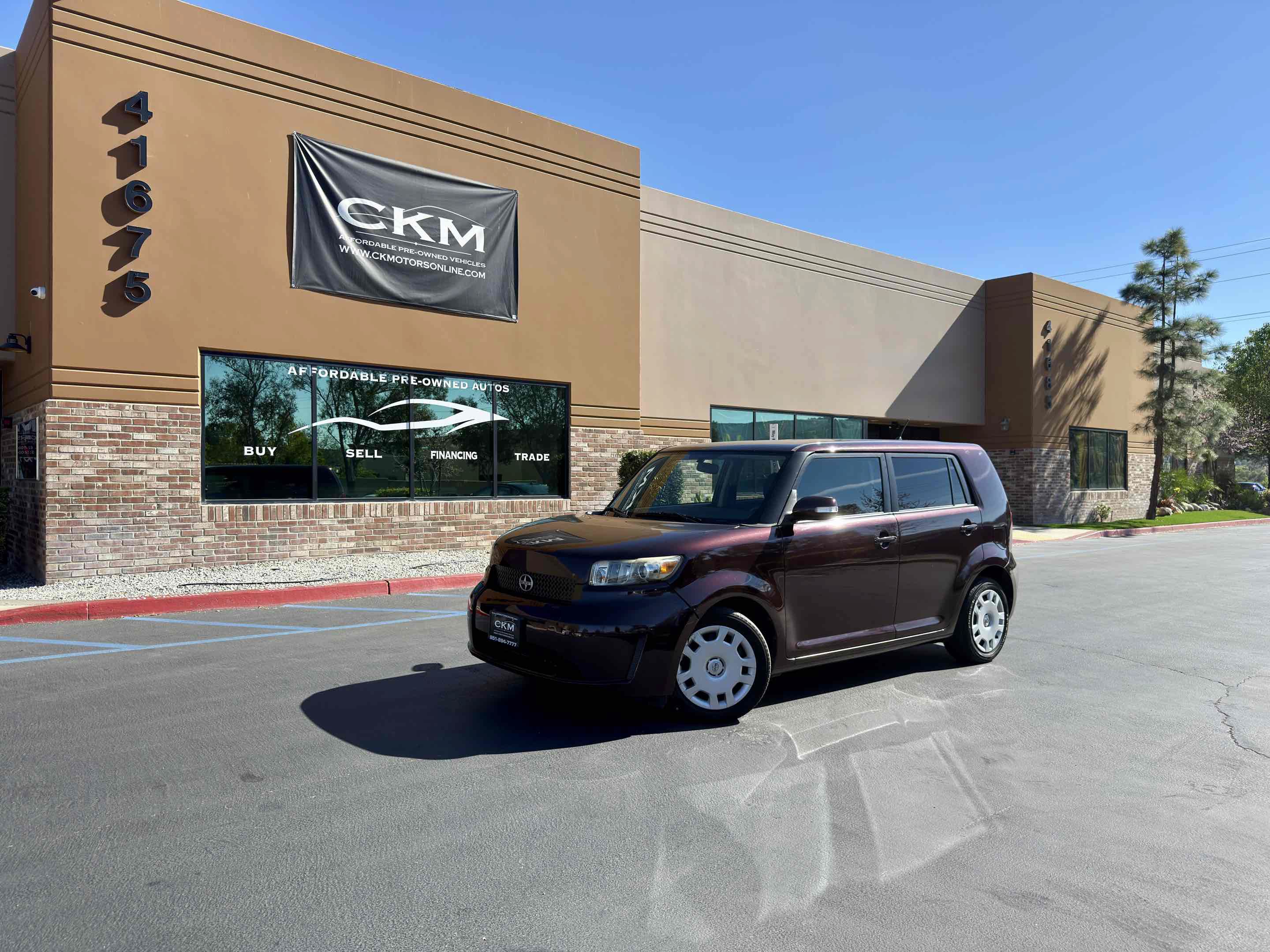 Used 2008 Scion xB image 2