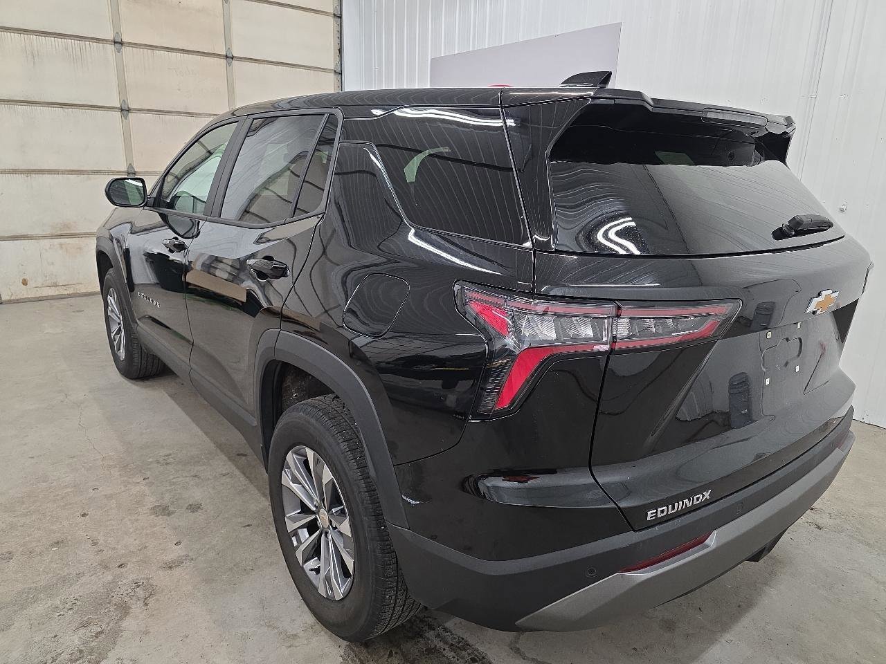 Used 2025 Chevrolet Equinox LT image 14