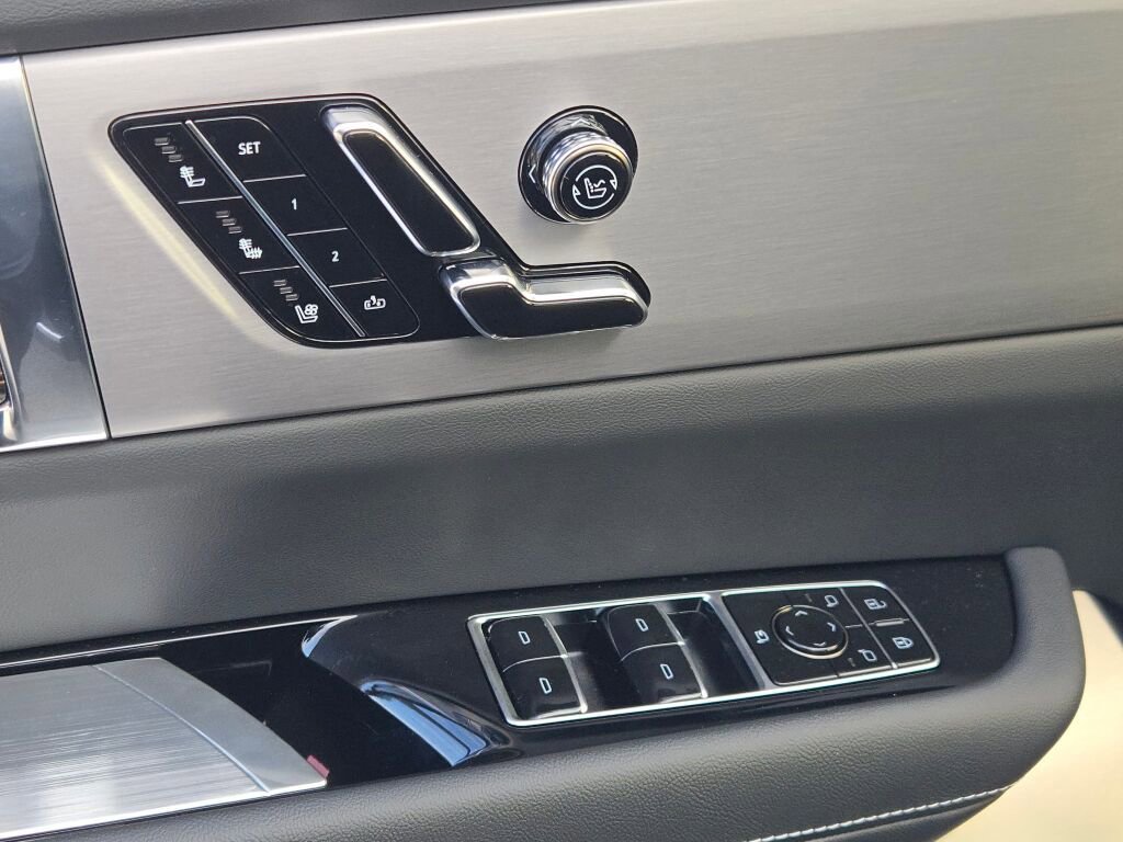 New 2026 Cadillac Vistiq Luxury image 24