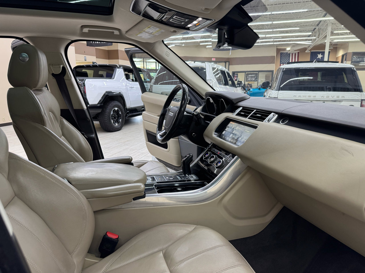 Used 2017 Land Rover Range Rover Sport HSE image 40