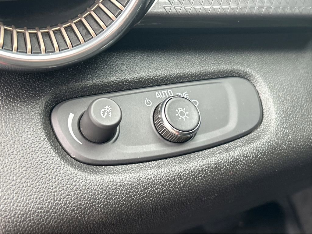 Used 2024 Chevrolet Trax ACTIV image 38