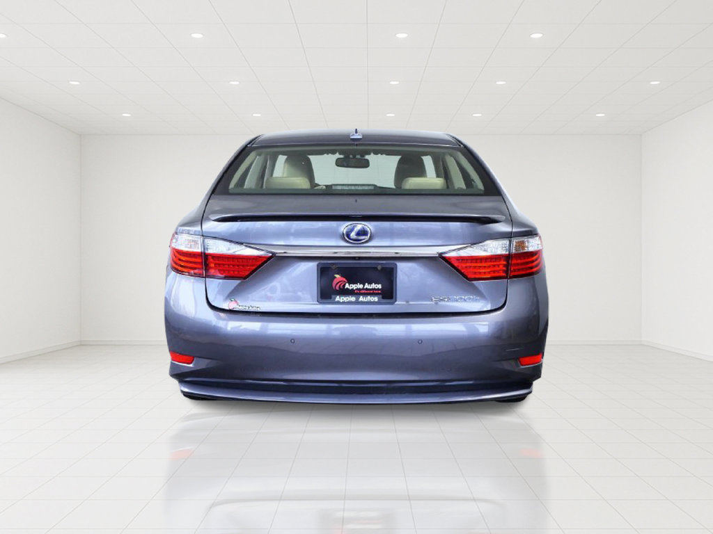 Used 2013 Lexus ES 300h w/ Luxury Pkg FWD image 5